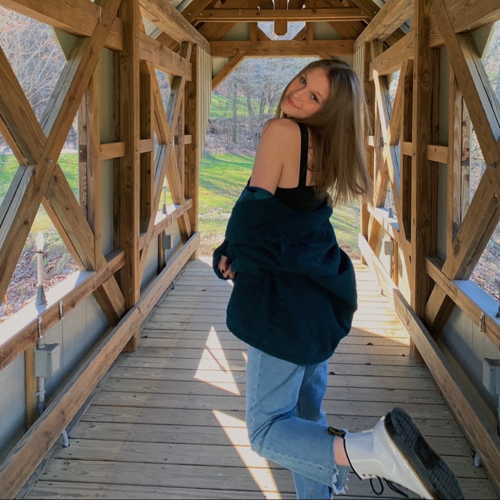 Meet your Posher, Aislin